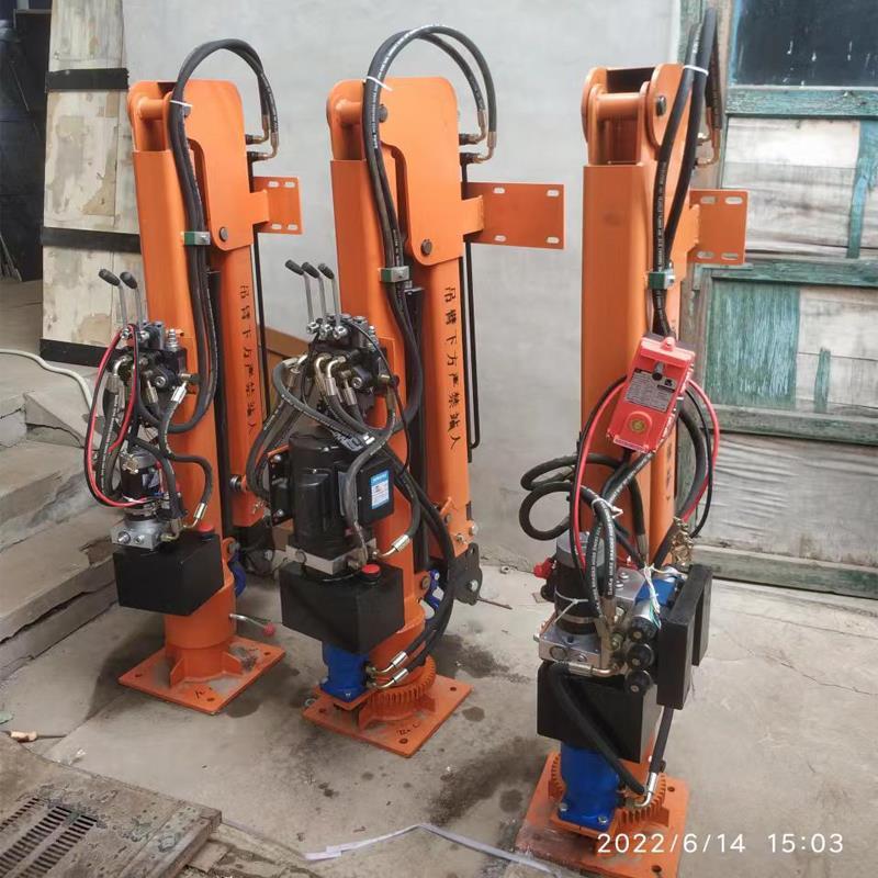 台东市重汽蓝牌随车吊 3.2吨 国六动力强 液压驱动 农用自卸起重机